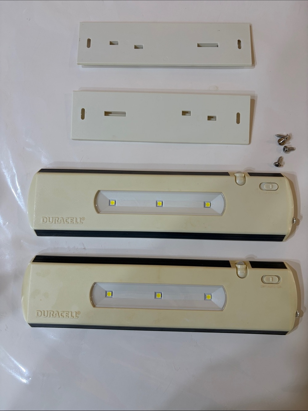 Duracell Cream LED Under the cabinet or Reading Light- Pack of 2